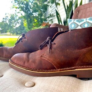 Men’s 9 1/2 US Clark boots